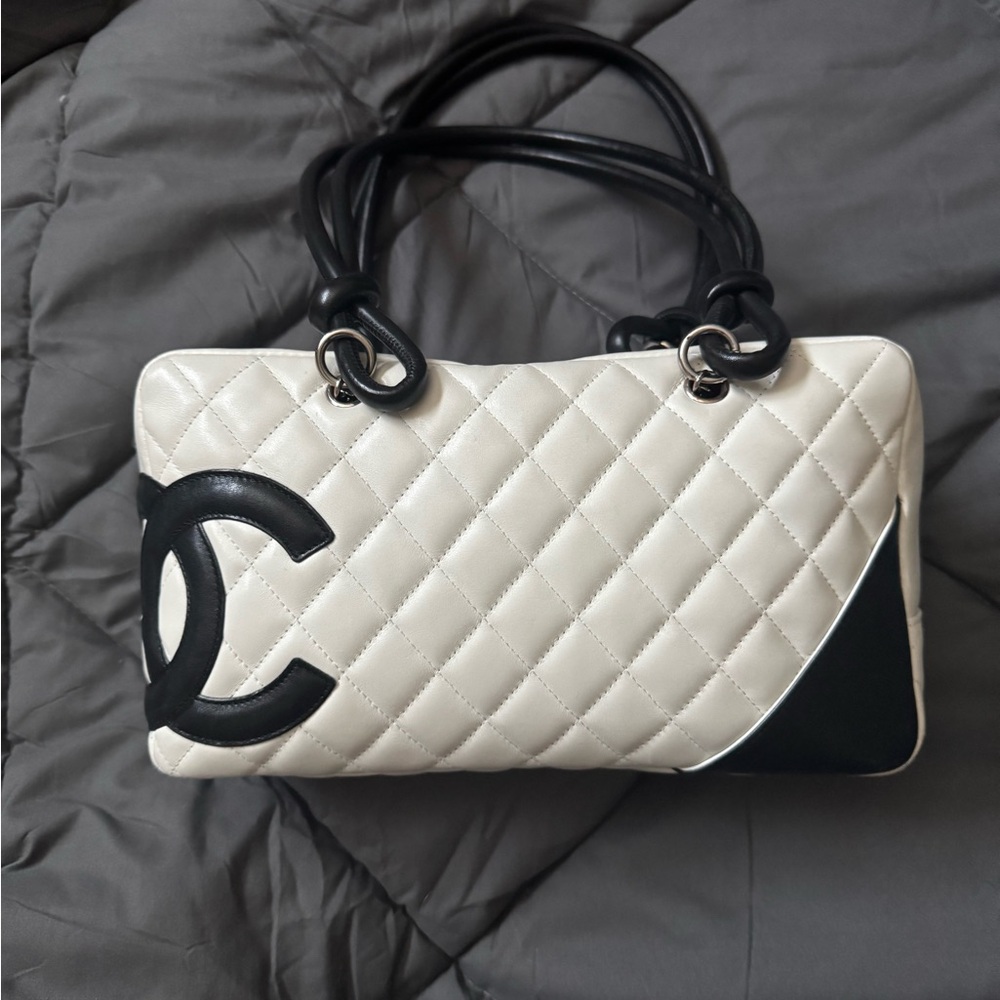 CHANEL Black and Cream Quilted Shoulder Bag